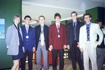 from left to right: Dr. Gabriele Reich (team leader), Tobias Thierer (silver), Michael Kreil (silver), Dominik Schultes (silver), Michael Siepmann, Dr. Wolfgang Pohl (deputy team leader)