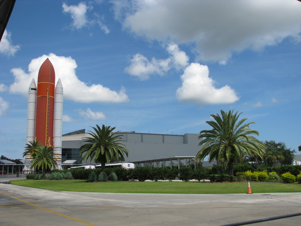 Outside view onto the Atlantis center with the solid rocket booster / external tank mock-up.